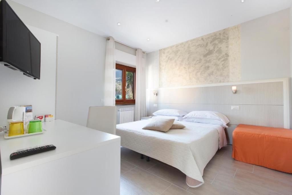 Maresmeraldo Holidays Sorrento Exterior photo